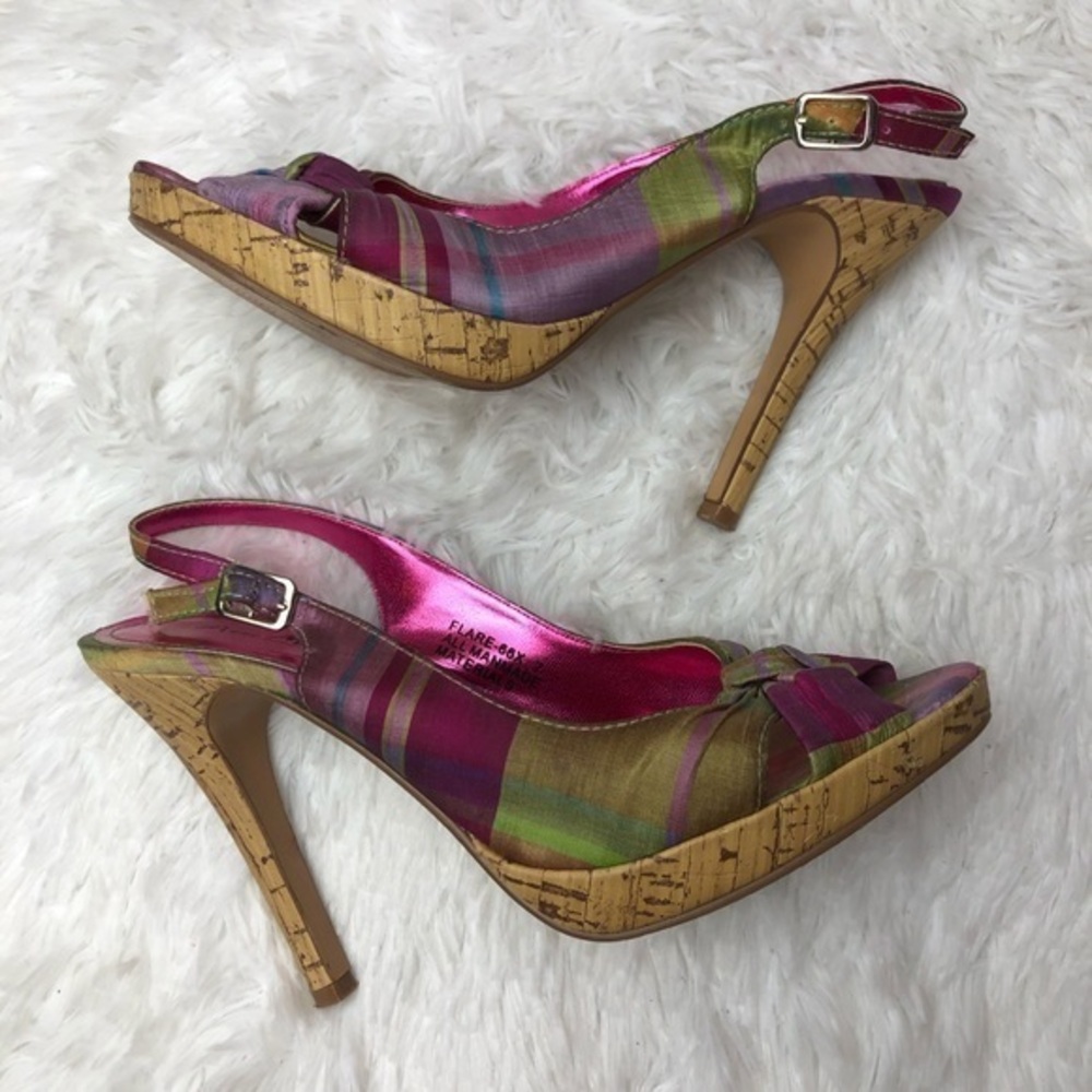 ANNE MICHELLE Slingback Peep Toe Heels. EUC.